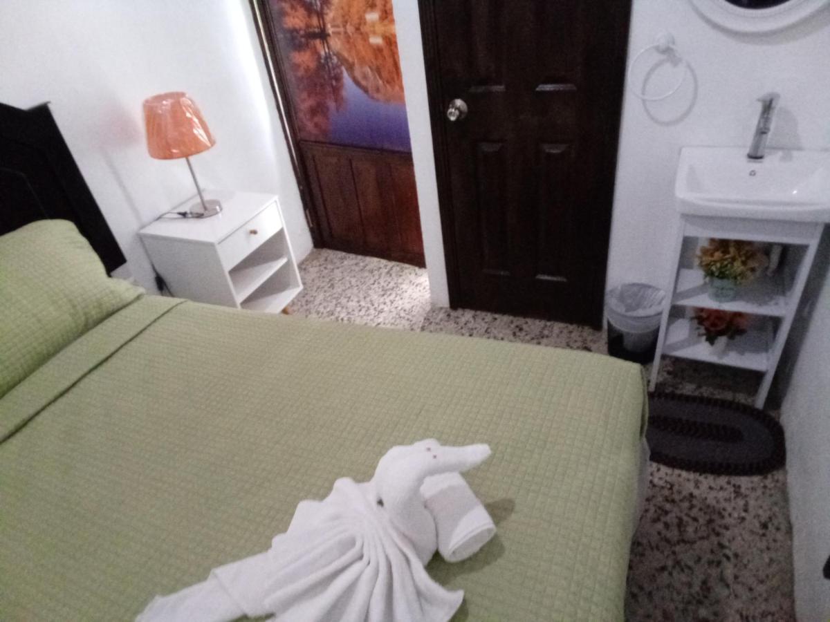 Seven Days Hotel 圣佩德罗苏拉 外观 照片